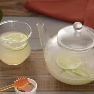 Té de jengibre con limón y miel Té de jengibre con limón y miel