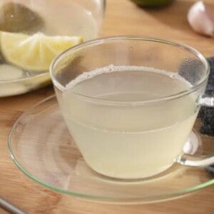 Té de limón con ajo Té de limón con ajo